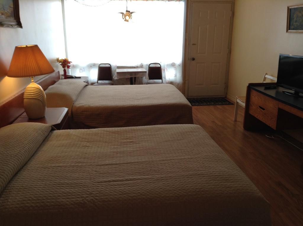 Motel Rive Du Lac Saint-Zotique Room photo