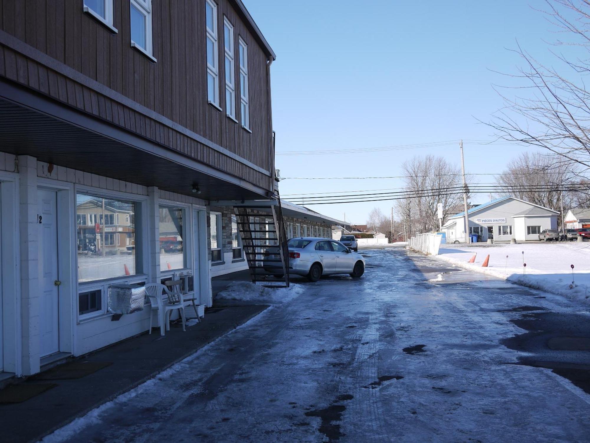 Motel Rive Du Lac Saint-Zotique Exterior photo