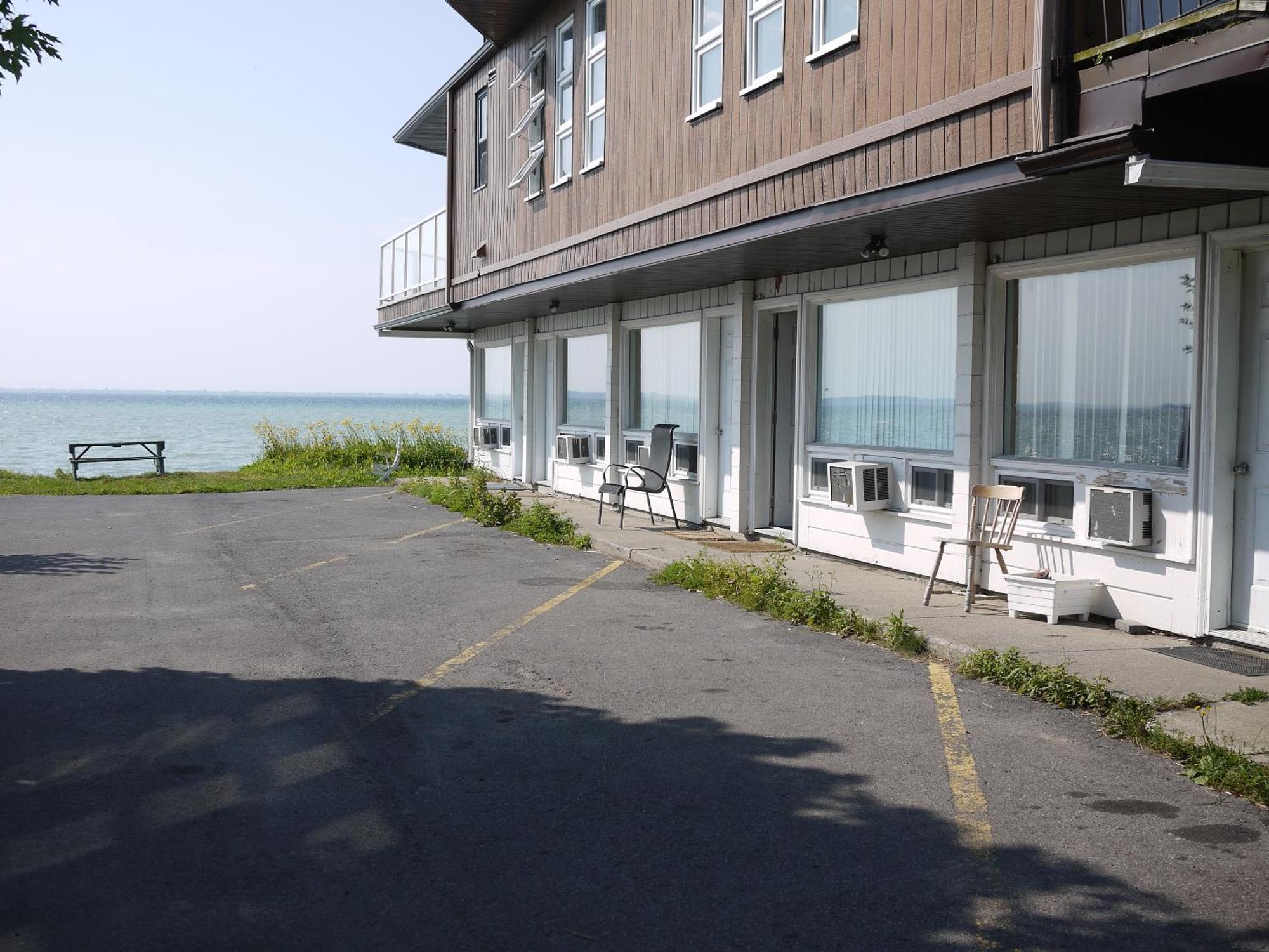 Motel Rive Du Lac Saint-Zotique Exterior photo