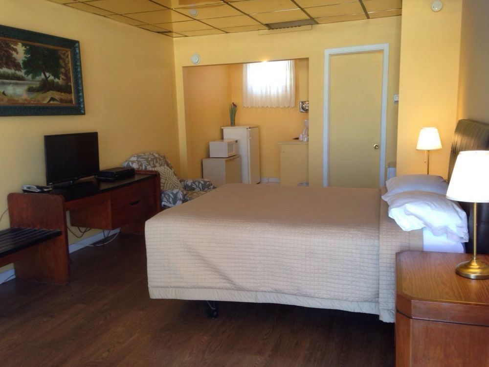 Motel Rive Du Lac Saint-Zotique Exterior photo